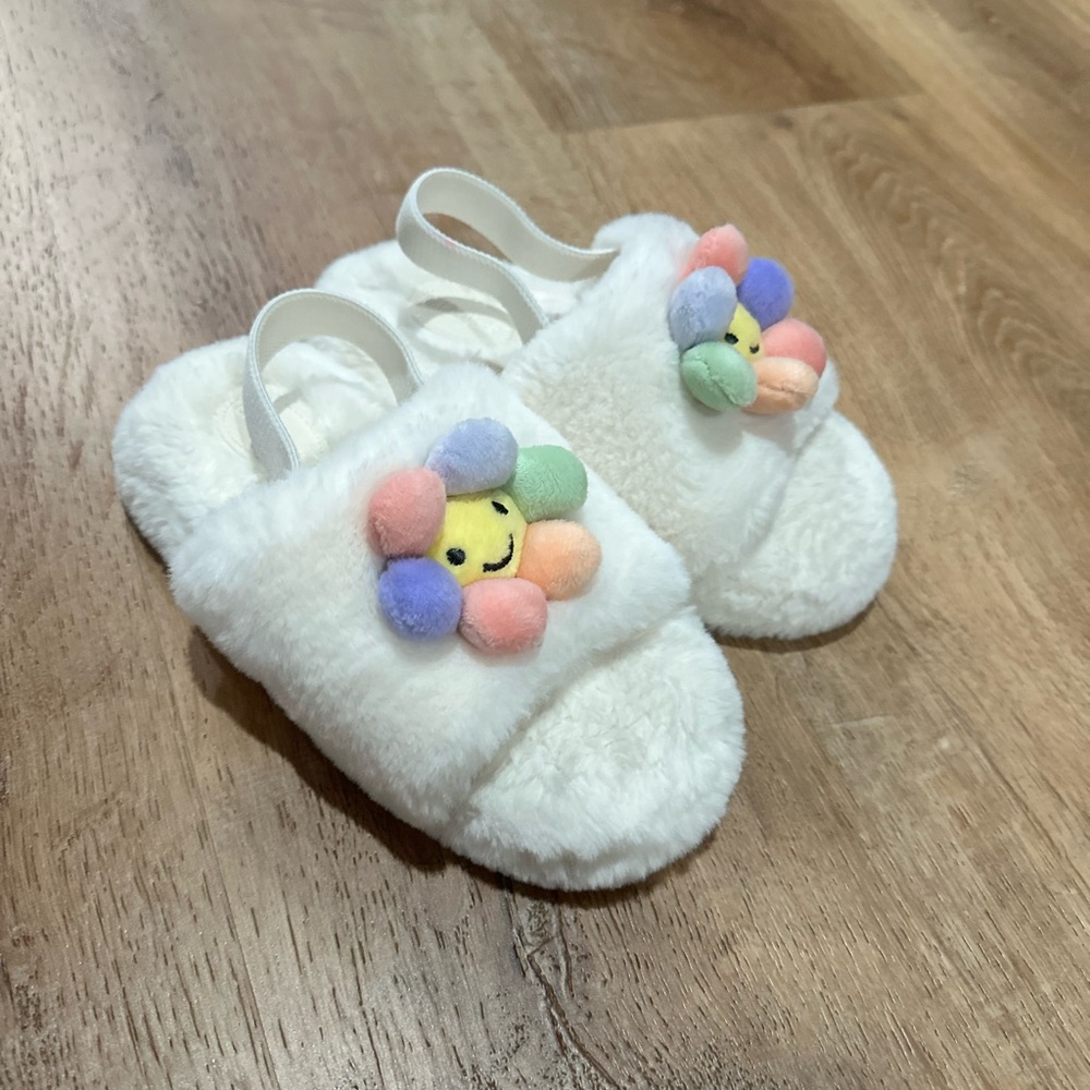 Cat & Jack White Kids Slippers with Colorful Flower